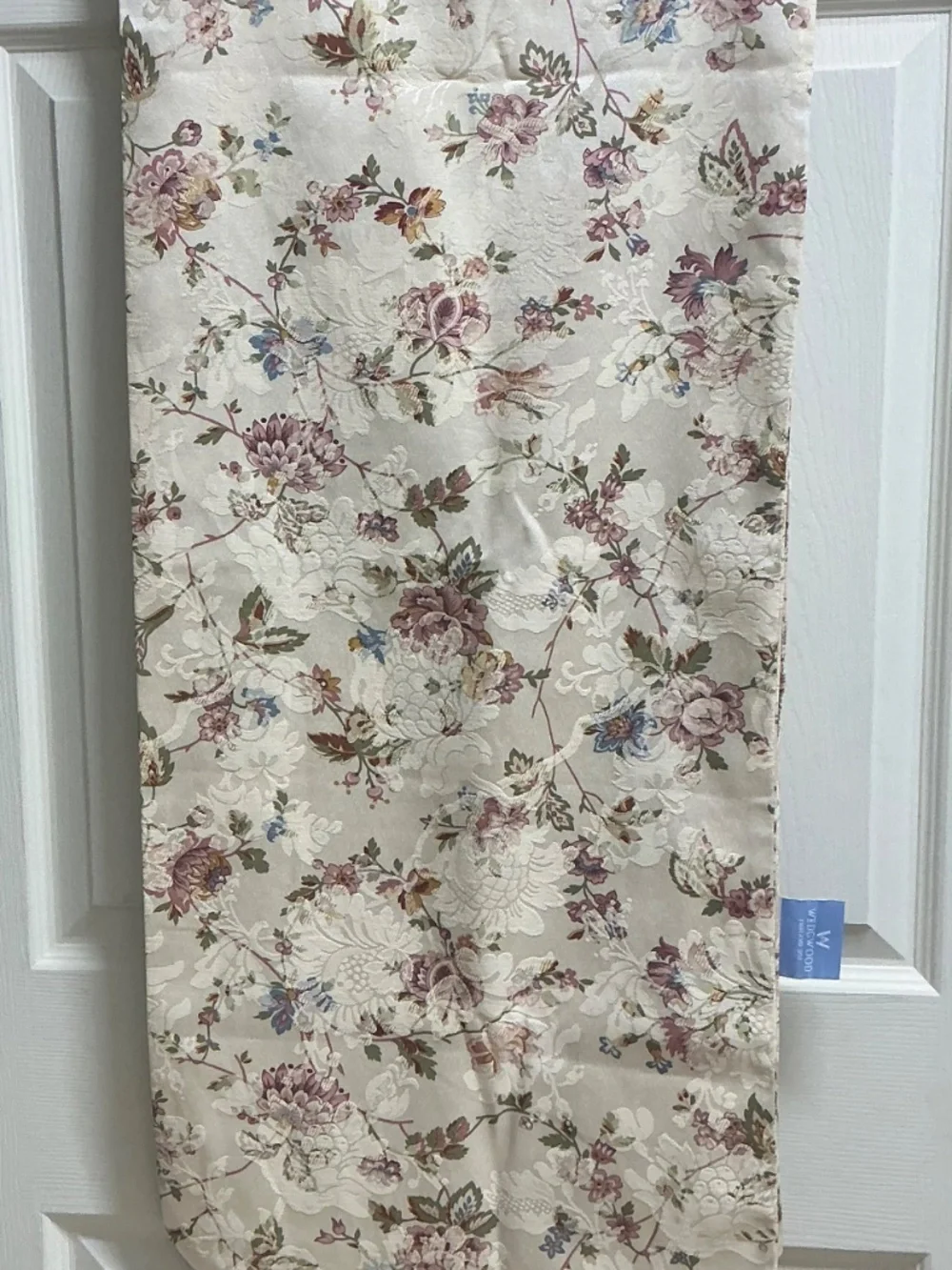 Wedgwood England 1759 Table Runner